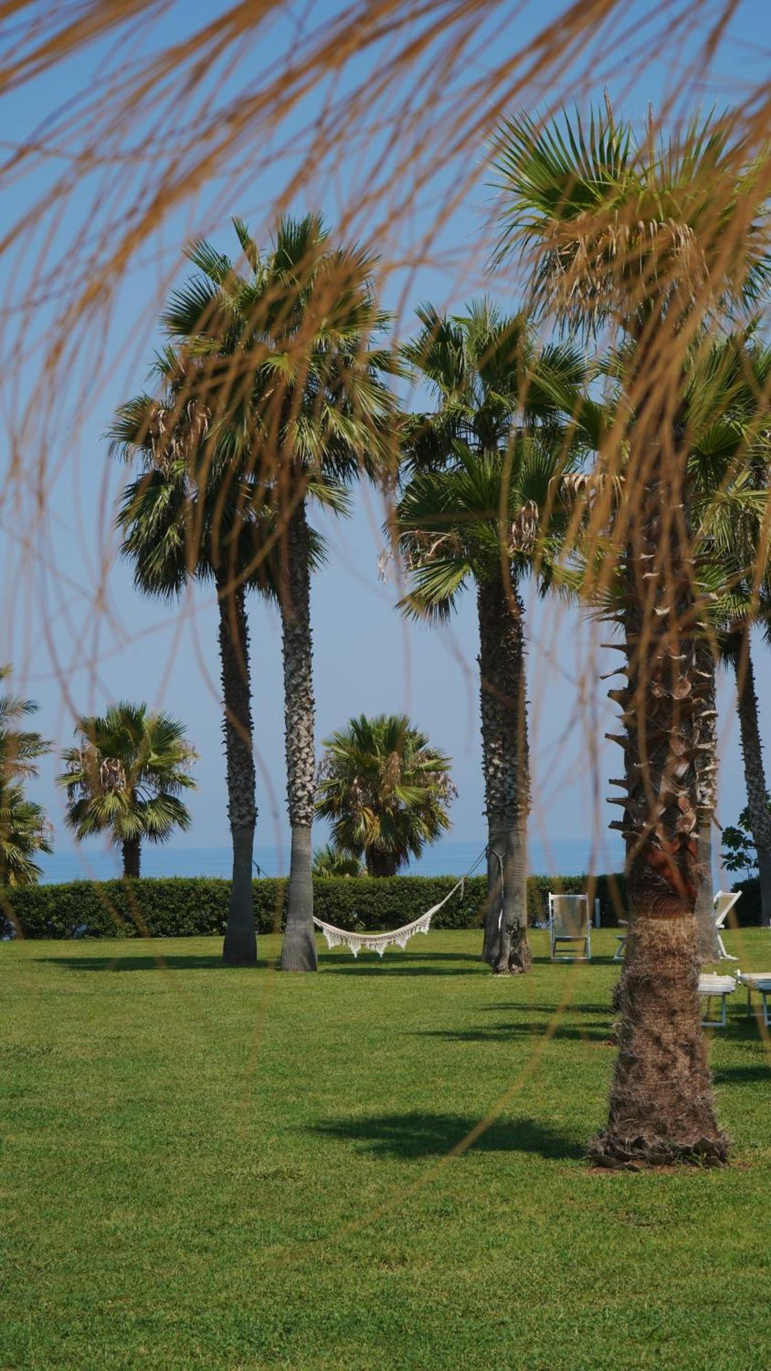 Infinity Resort Tropea 帕尔盖利亚 外观 照片