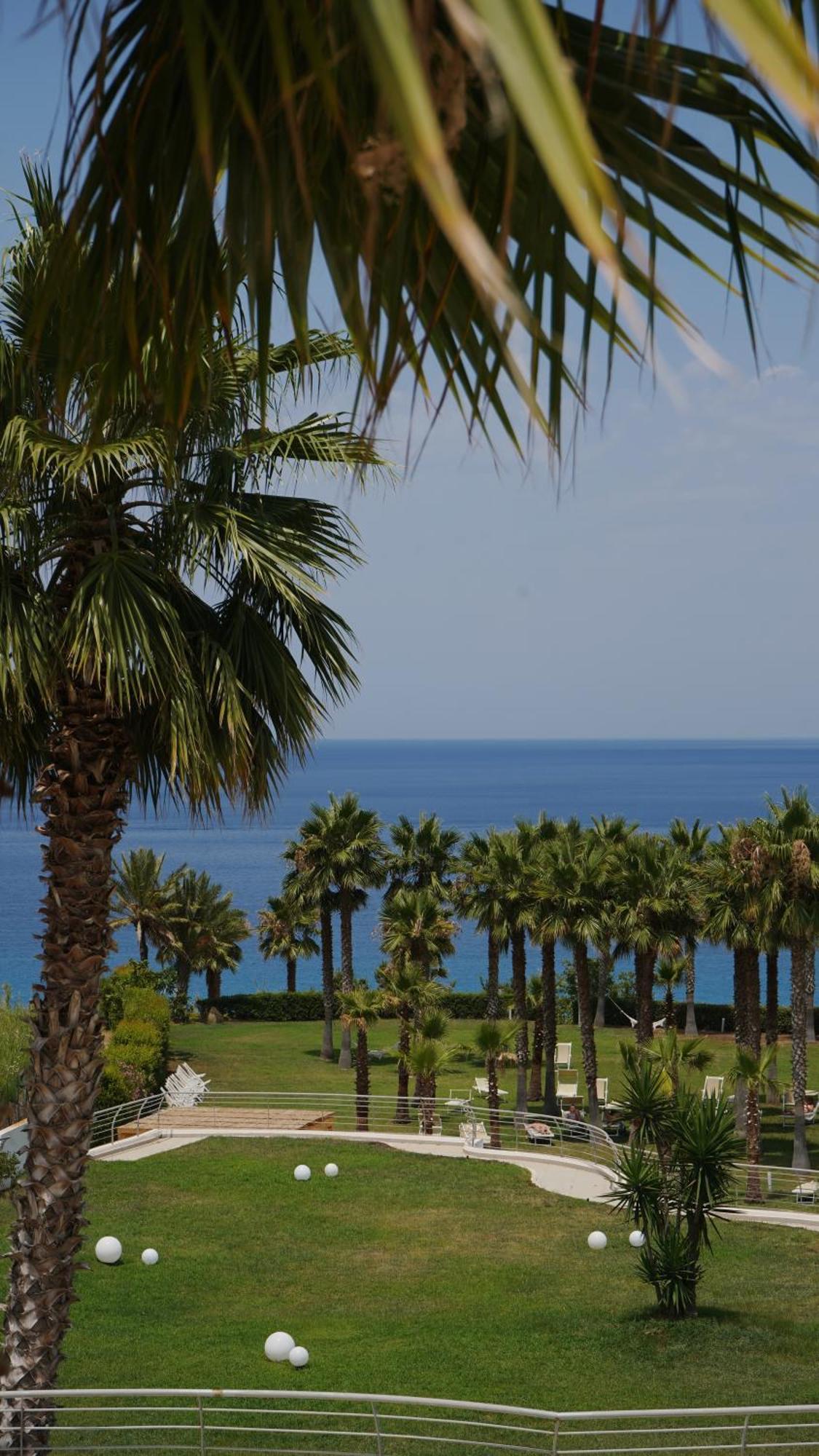 Infinity Resort Tropea 帕尔盖利亚 外观 照片